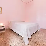 דירה Rosa's Flat -