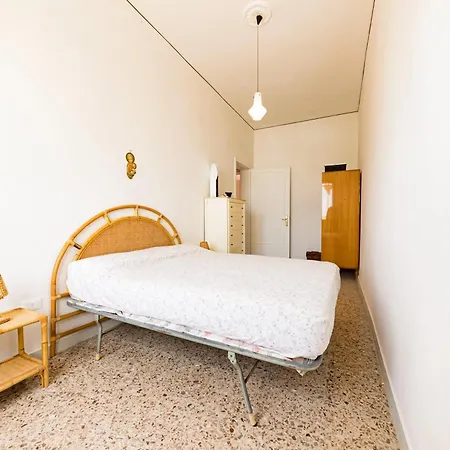 Rosa's Flat -